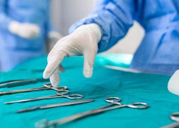 Erro em hospital do Amazonas deixa paciente com gaze no corpo por quase 10 anos; Justiça determina R$ 50 mil