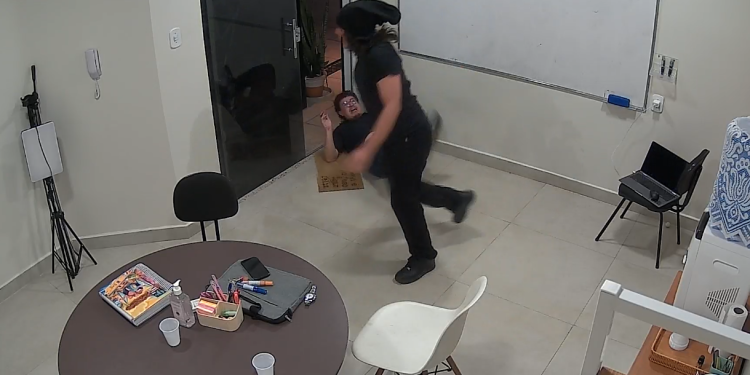 Garoto de 15 anos que e$faque0u professor em Manaus seria filho de professor da Ufam