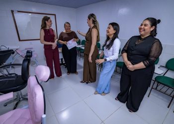 Thaisa Cidade acompanha ação de qualificação profissional para mulheres em situação de vulnerabilidade