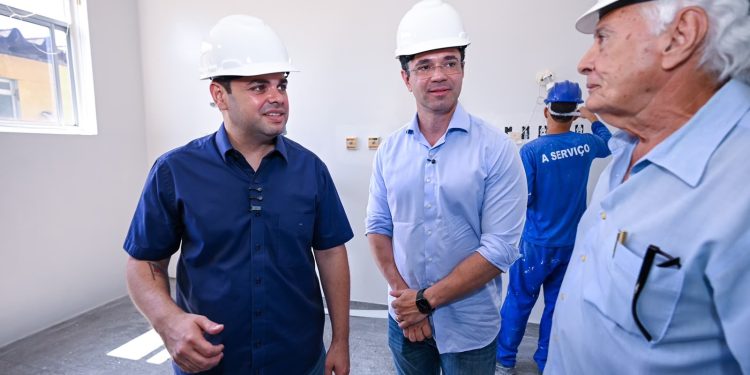 Roberto Cidade vistoria obras de revitalização do SPA Eliameme Rodrigues Mady e do Hospital Tropical