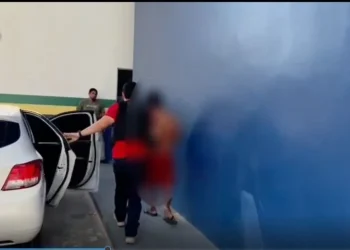 Crim2 na madrugada: homem é capturad0 após e$tupr@r enteada dentro de casa em Manaus