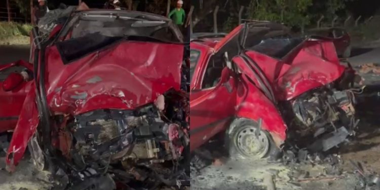 Vídeo: Carro bate na lateral de carreta, pega fogo e deixa três pessoas feridas na AM-010
