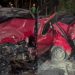Vídeo: Carro bate na lateral de carreta, pega fogo e deixa três pessoas feridas na AM-010