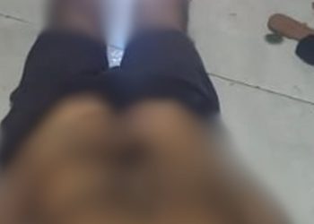 Dentro de casa, homem é encontrado m0rto após mãe perceber que algo estava errado em Manaus