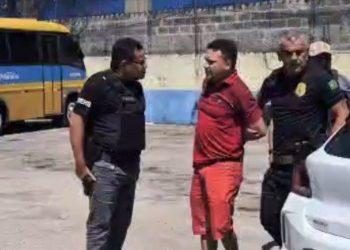 Homem que matou rival a tiros dentro de bar e fugiu por 15 anos acaba preso em Manaus