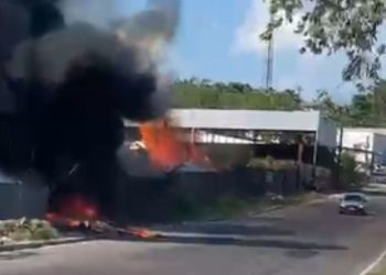 Vídeo: Incêndio de grandes proporções assusta moradores e ameaça residências no Nova Cidade