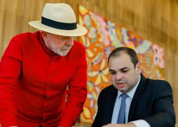Roberto Cidade se reúne com Lula e busca apoio federal para enfrentar estiagem que pode impactar 300 mil famílias no Amazonas