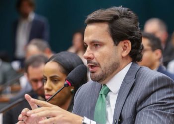 Capitão Alberto Neto cobra intervenção urgente do Ministério da Justiça contra avanço das facções no Amazonas