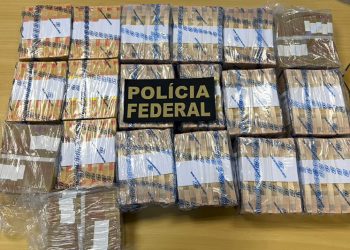 Dupla é pr3sa pela PF em frente de agência após saque de R$ 700 mil em Manaus