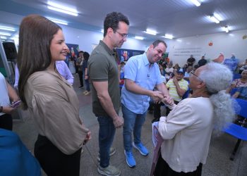 Governador Roberto Cidade acompanha ações de saúde voltadas a crianças e idosos neste sábado