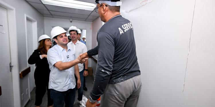 Governador Roberto Cidade vistoria obras da Maternidade Azilda Marreiro, na zona norte de Manaus