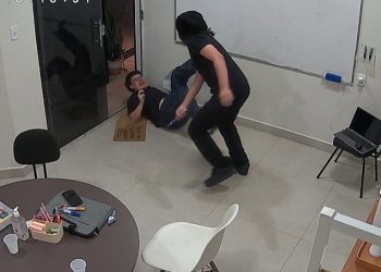 Professor esfaquead0 por jovem de 15 anos é aluno de Engenharia da UEA