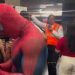 Vídeo: homem solta peid0 m0rtal durante exibição de Homem-Aranha e cinema do shopping é evacuada