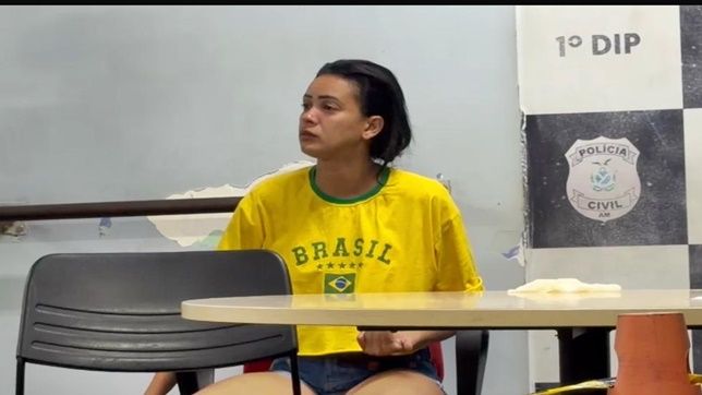 Jovem é atr0pelado no Centro de Manaus e motorista bêb@da tenta fugir com as filhas no carro