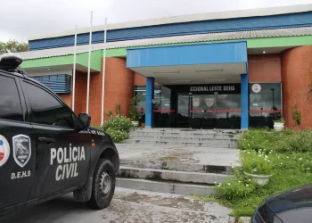 Mulher é pr3sa após ass@ssin@r a própria irmã em discussã0 no bairro Tarumã