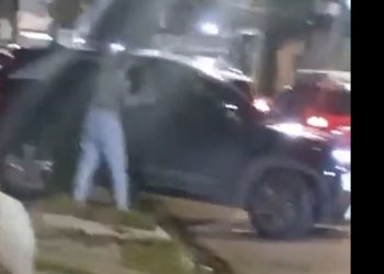 Vídeo: esposa fica do lado de fora e pega marido saindo do Motel Castelinho com a amante