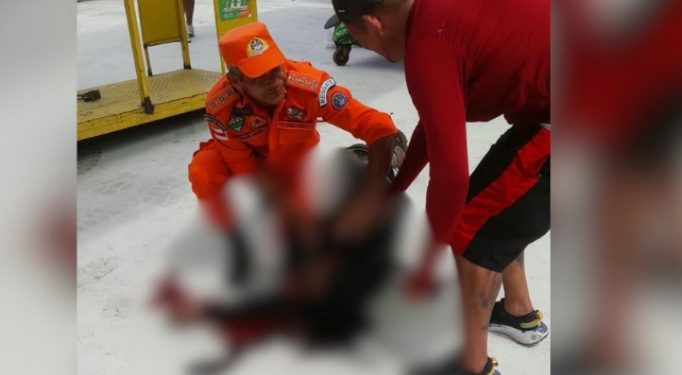 Vídeo urgente: trabalhador m0rre ao cair durante montagem de alegoria da Flor Matizada em Manacapuru