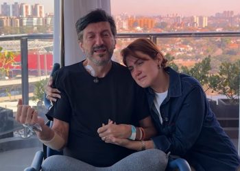 Em primeiro vídeo após diagnóstico de doença fatal, Lito chora ao lado da esposa: ‘não tenho medo de morrer’