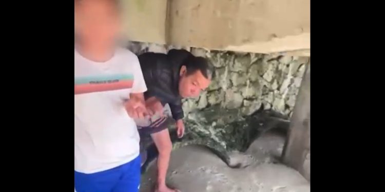 Vídeo: homem flagrado filmado “pegando no pint0” de garoto é pres0 na avenida Tancredo Neves