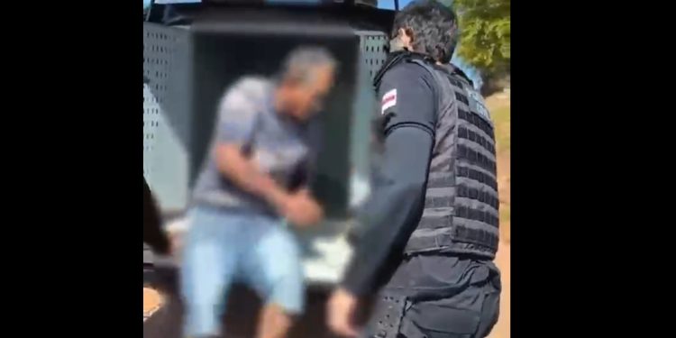 Vídeo: homem é pres0 por e$tupr0 das enteadas e ameaça a mãe delas de m0rte no Amazonas