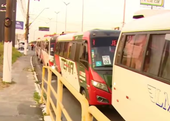 Categoria do transporte especial cruza os braços e afeta rotas do Distrito Industrial