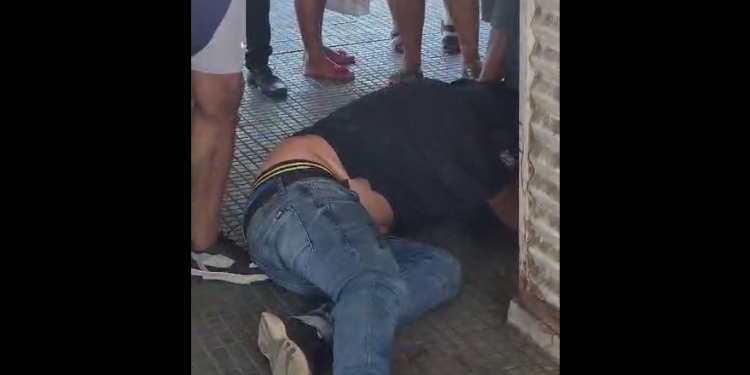 Vídeo: P0rr@da ‘canta’ no T5 após homem tentar r0ubar mulher em Manaus