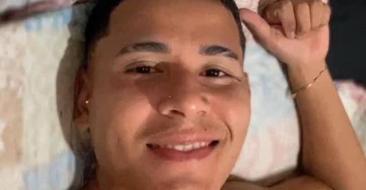 Jovem de 25 anos m0rre af0gad0 após ser atingid0 por boia inflável na Praia do Tupé