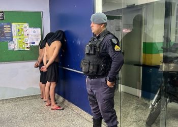 PM prende dois homens e encontra quase 3 toneladas de dr0g4s escondidas em residência na zona oeste de Manaus