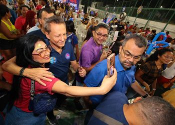 Adjuto Afonso reúne apoiadores em agenda eleitoral em Manaus