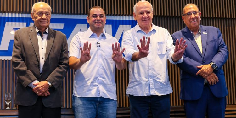 Roberto Cidade defende diálogo com indústria e novas matrizes econômicas para gerar emprego e renda no Amazonas