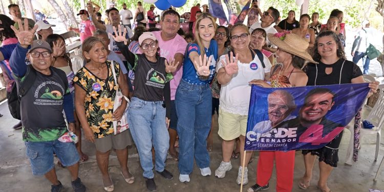 Thaisa Cidade visita comunidades ribeirinhas de Manaus, conversa com moradores e apresenta propostas de Roberto Cidade