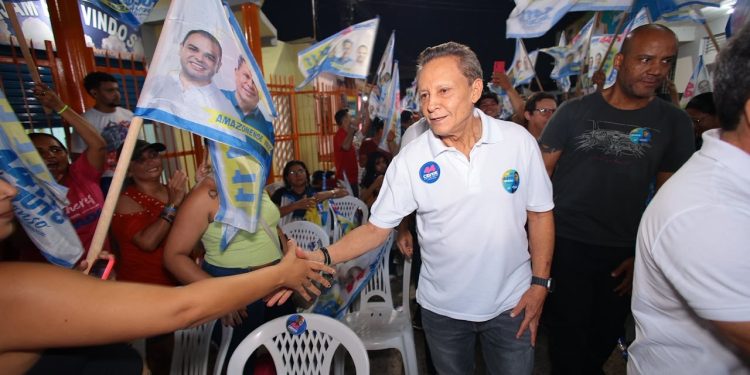 Adjuto Afonso reúne lideranças da Zona Leste ao lado de Tadeu de Souza