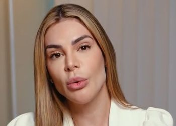 Primeira-dama do Amazonas faz desabafo sobre perseguição política à sua família e vídeo viraliza nas redes sociais