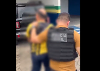 Homem de 49 anos é pr3s0 após tentar m@tar a namorada de 18 em Manaus