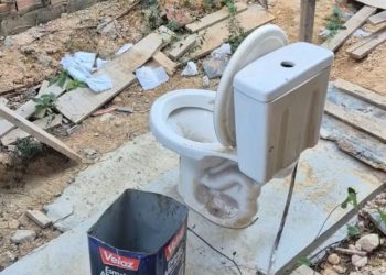 Vaso a céu aberto, 24 horas de jornada e R$ 800 de salário: trabalho escravo é desarticulado em Manaus