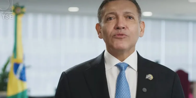 TSE nega acusação de Flávio sobre expulsão de fiscais de sala-cofre: ‘Não é espaço aberto à visitação’