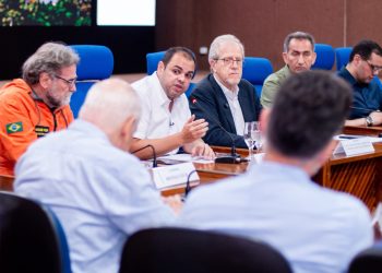Governador Roberto Cidade recebe ministros e reforça atuação conjunta contra incêndios florestais no Amazonas