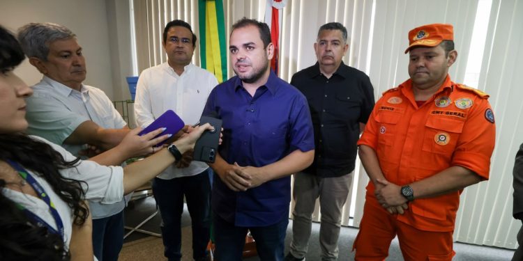 Governador Roberto Cidade busca integração entre Poderes e órgãos de controle para fortalecer combate às queimadas no Amazonas