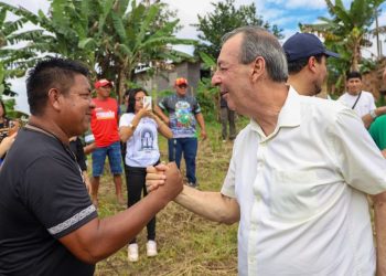 Omar propõe tecnologia e brigadas para combater queimadas no interior do Amazonas