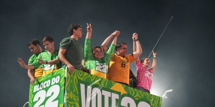 Virada do 22: maior evento da direita do Norte do país impulsiona disputa pelo Governo do Amazonas e coloca Professora Maria a cinco pontos do adversário