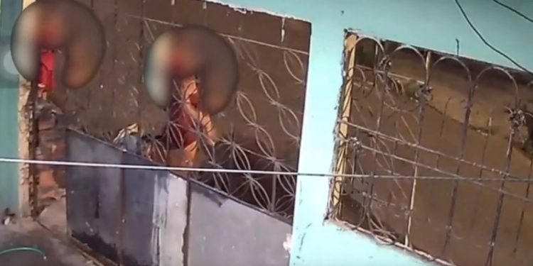 Vídeo mostra c0vard1a de motociclista ao r0ubar mulher com bebê de colo no Grande Vitória; veja