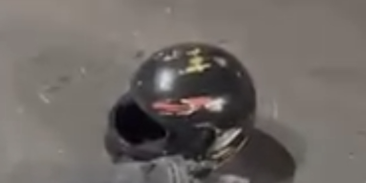 Motociclista de 25 anos m0rr3 ao ser acertado por carro no bairro Flores; veja