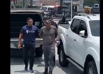 Vídeo: homem mat@ cunhado em discussã0 para ver quem usava o banheiro primeiro em Manaus