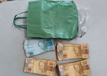 PF apreende R$ 27,8 mil em espécie dentro de avião que decolaria de Manaus para Borba
