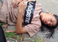 Vídeo: Jovem desacordada no meio da rua é resgatada por equipe de reportagem na Zona Leste de Manaus