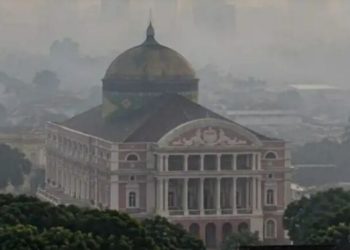Fumaça: Defesa Civil emite alerta severo para Manaus neste sábado e pede que manauaras fiquem em casa