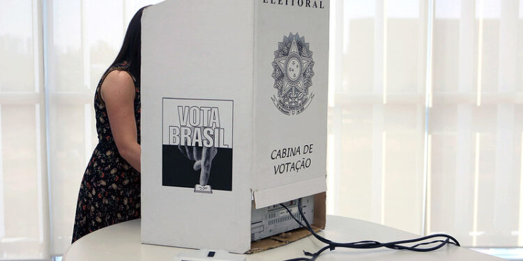 Zanin esclarece: urnas já fechadas não serão reabertas; votação no AM está encerrada