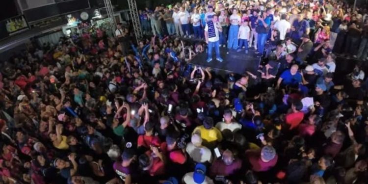 Roberto Cidade encerra campanha do 1° turno com grandes atos em Manaus e em Manacapuru