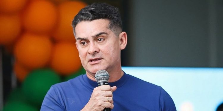 Rejeição em alta: David Almeida lidera índice negativo na disputa pelo Governo do Amazonas