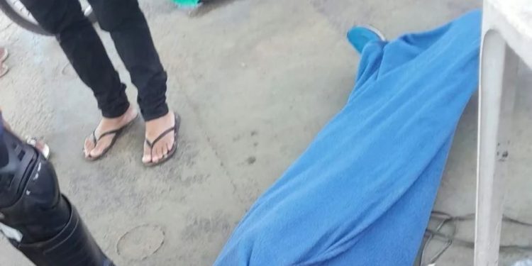 Idoso passa mal dentro de lancha e m0rr3 na Manaus Moderna